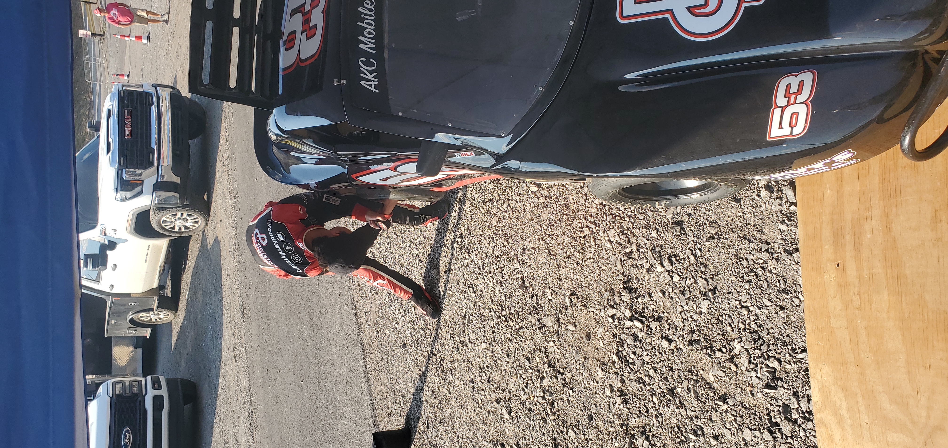 Between sessions, TW gets hands-on with the No. 53 as the team worked to improve the car throughout his Highland Rim debut.