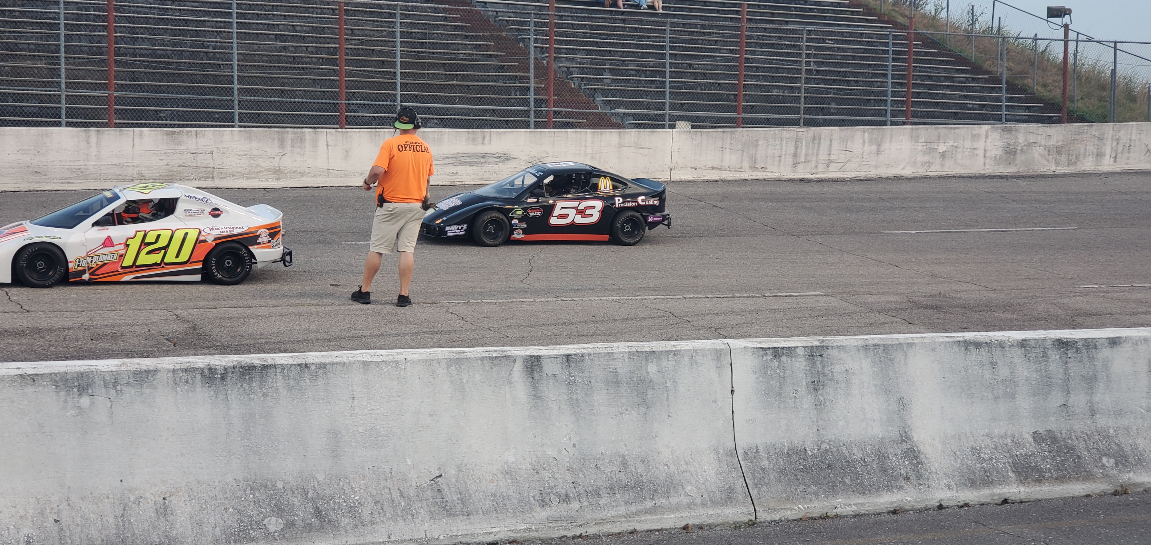Track Photo 68