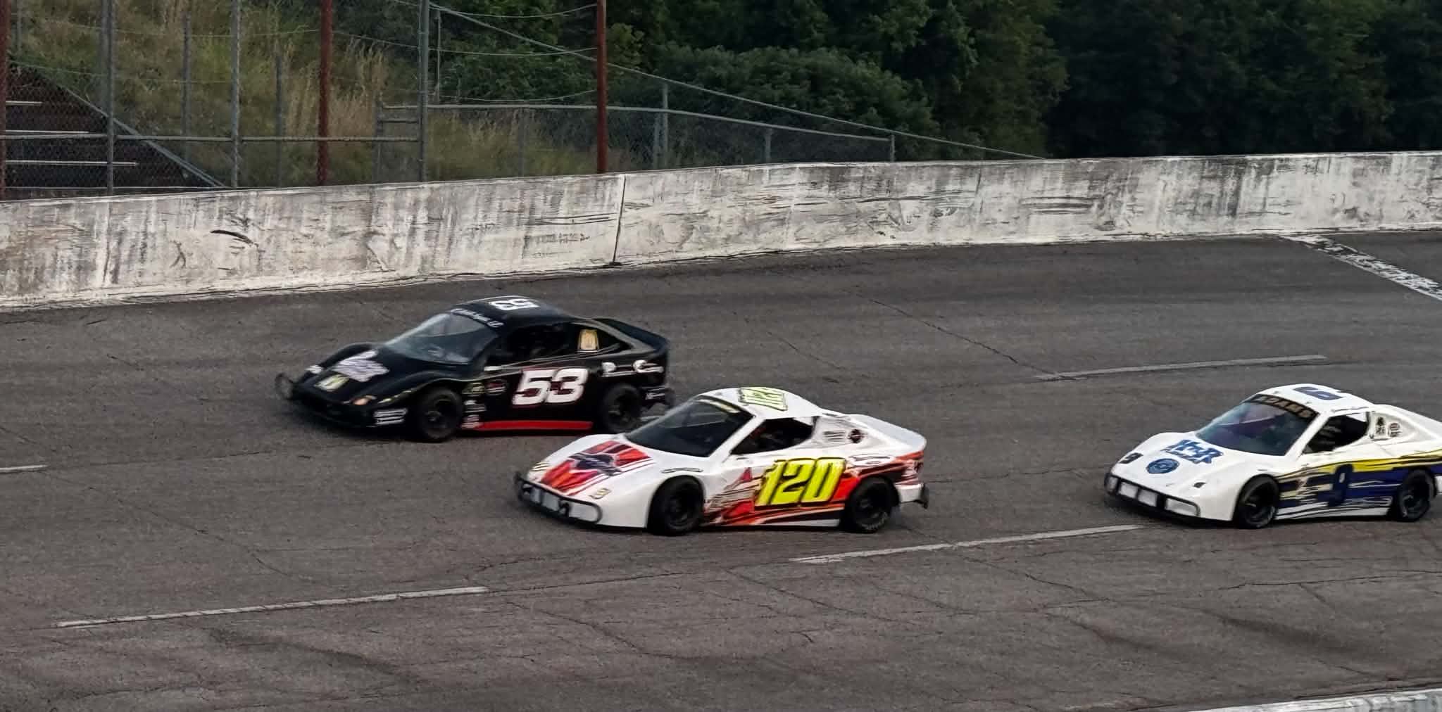Track Photo 76