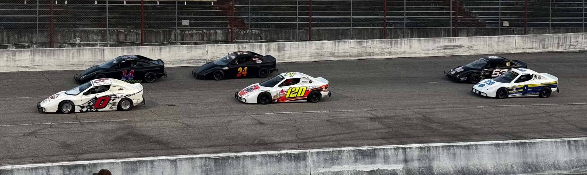 Track Photo 77